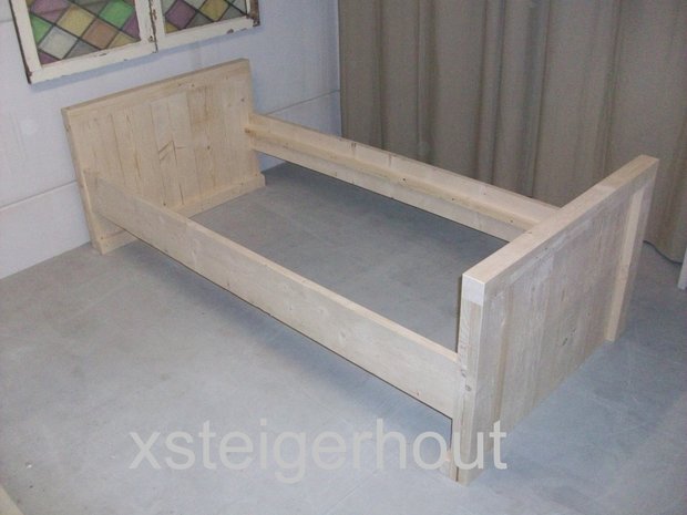 Steigerhout bed bouwpakket -