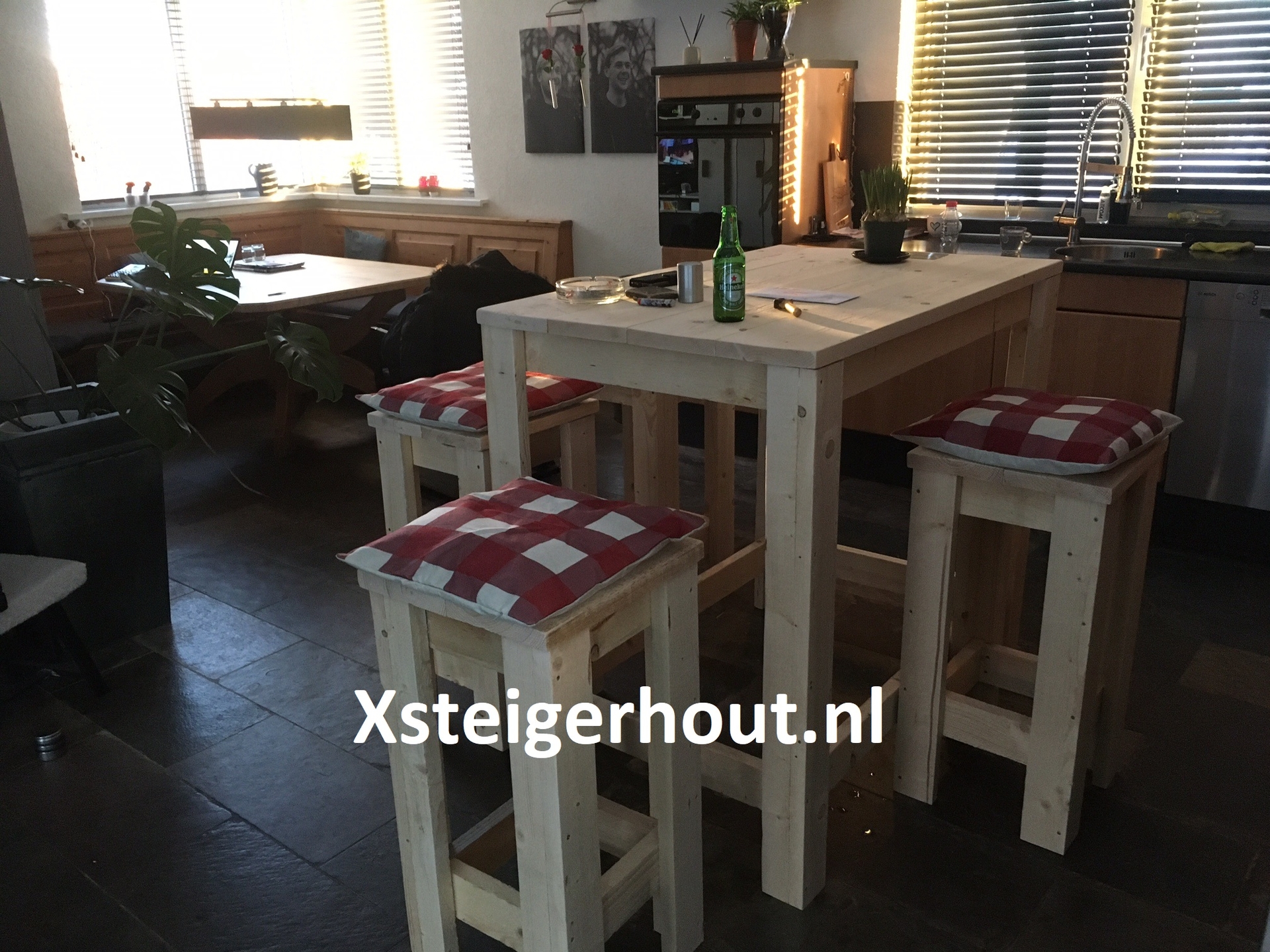 Bartafel set steigerhout