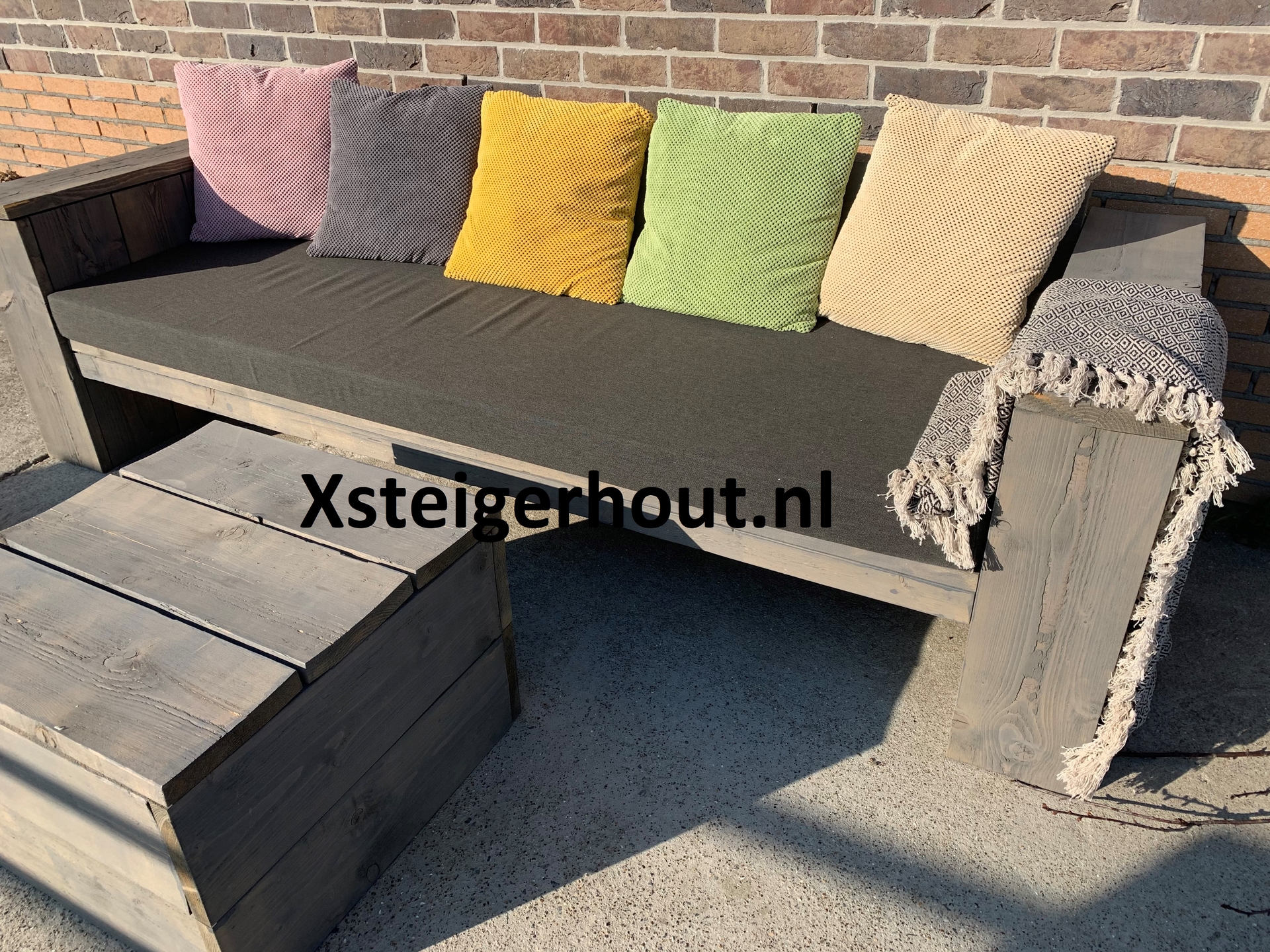 Steigerhout loungebank grey wash zelf gemaakt door de klant