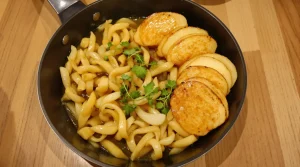 Kook mee met MAX: spruitjesstamppot met gebakken appel, mosterdzaad en extra bite